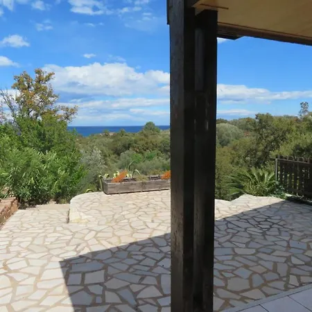 Maison Le Guetali Apartment *